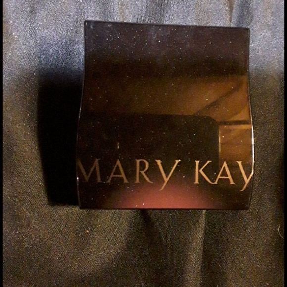 Mary Kay Compact Mini - Picture 2 of 3